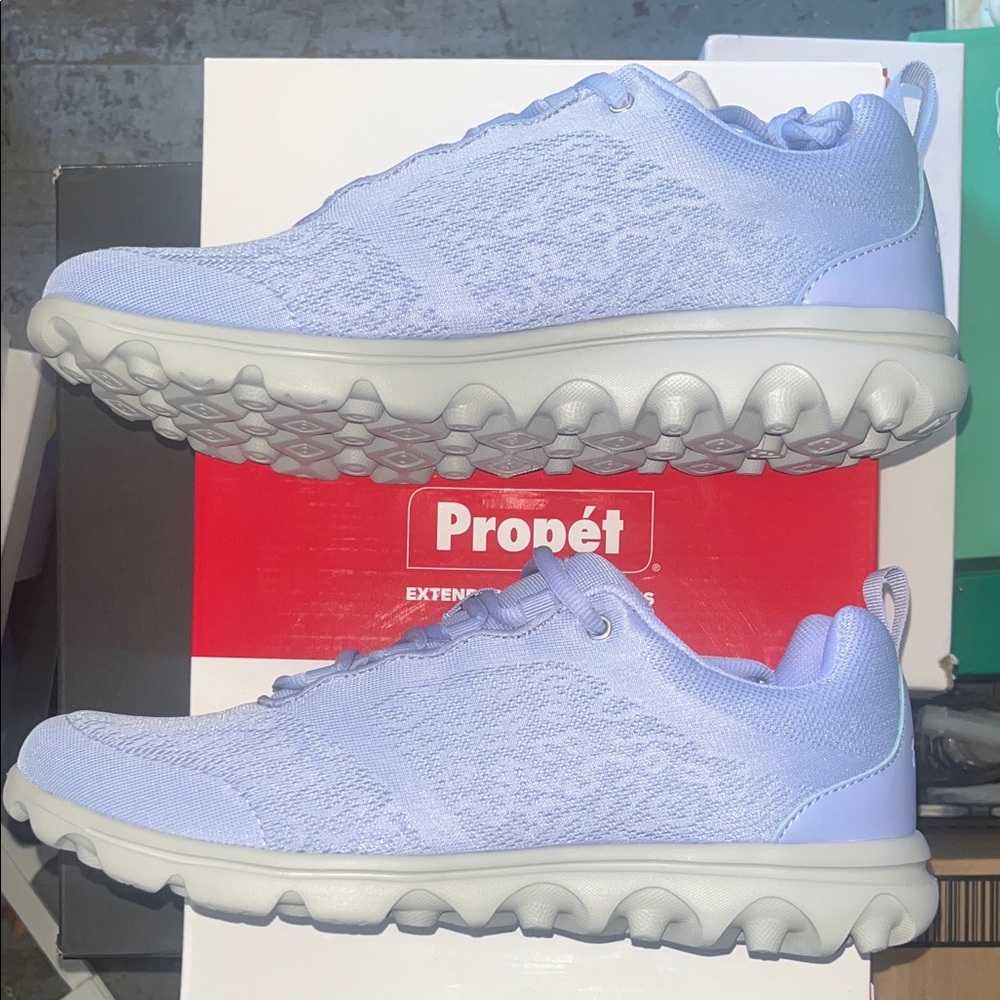 Brand new Propet Women's  Athletic Shoes